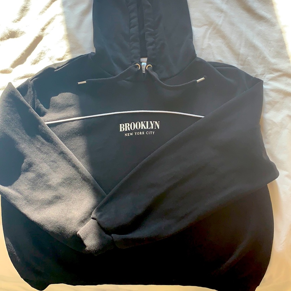 Black cropped hoodie